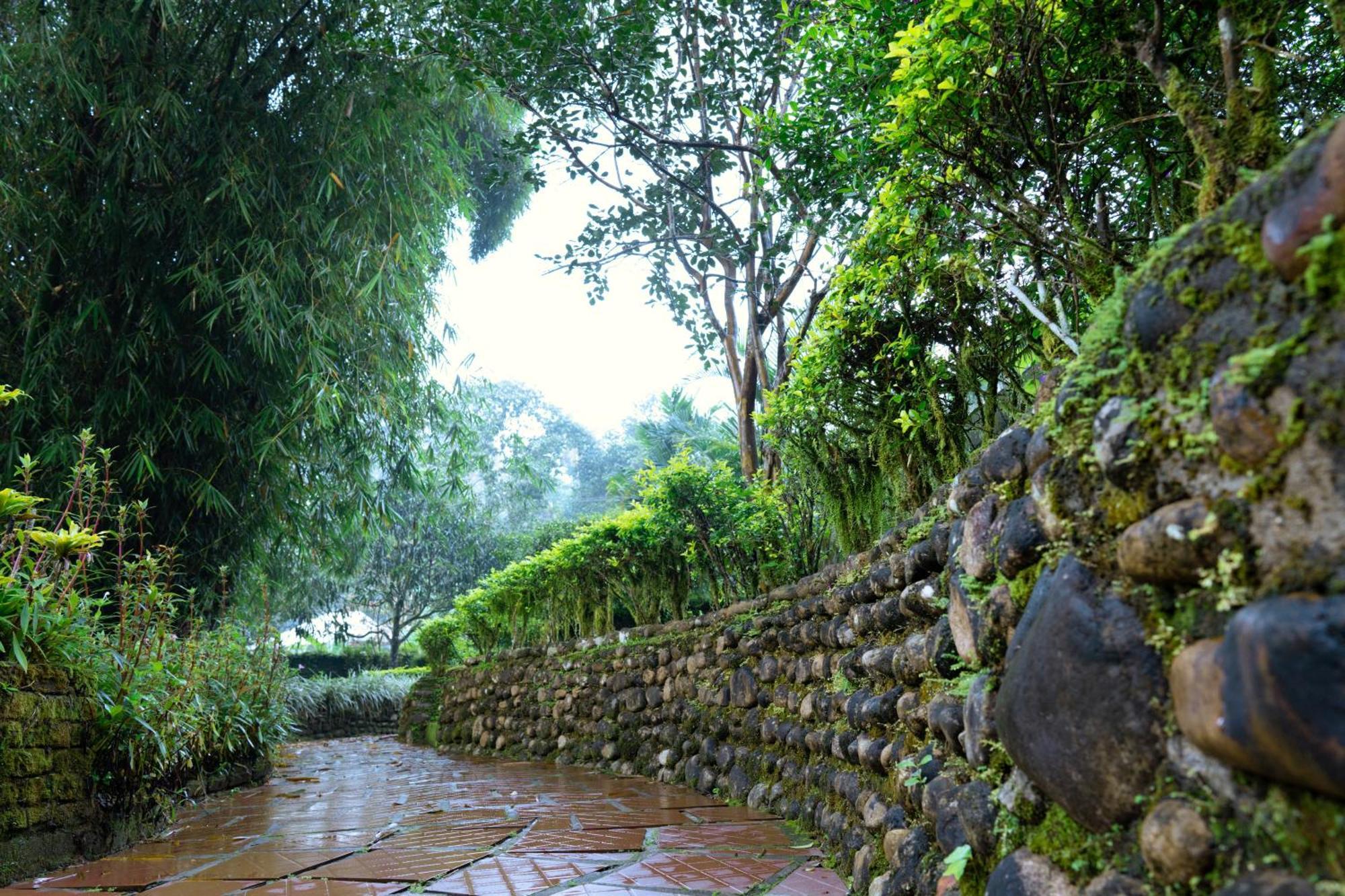 Falling Waters ムンナル エクステリア 写真